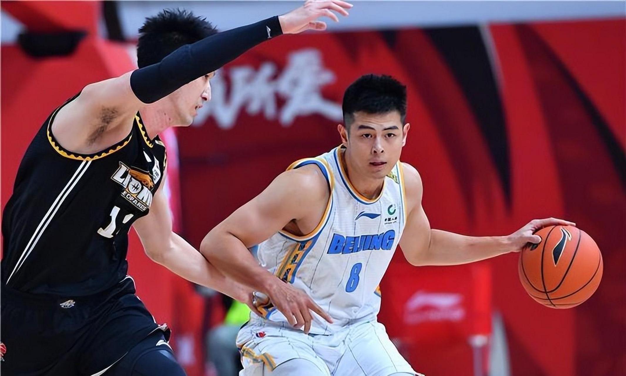 乐竞体育里程碑夜！门兴格拉德巴赫完成体检；CBA季后赛今晚刷纪录；赛场秩序良好；赛季目标并未改变的简单介绍