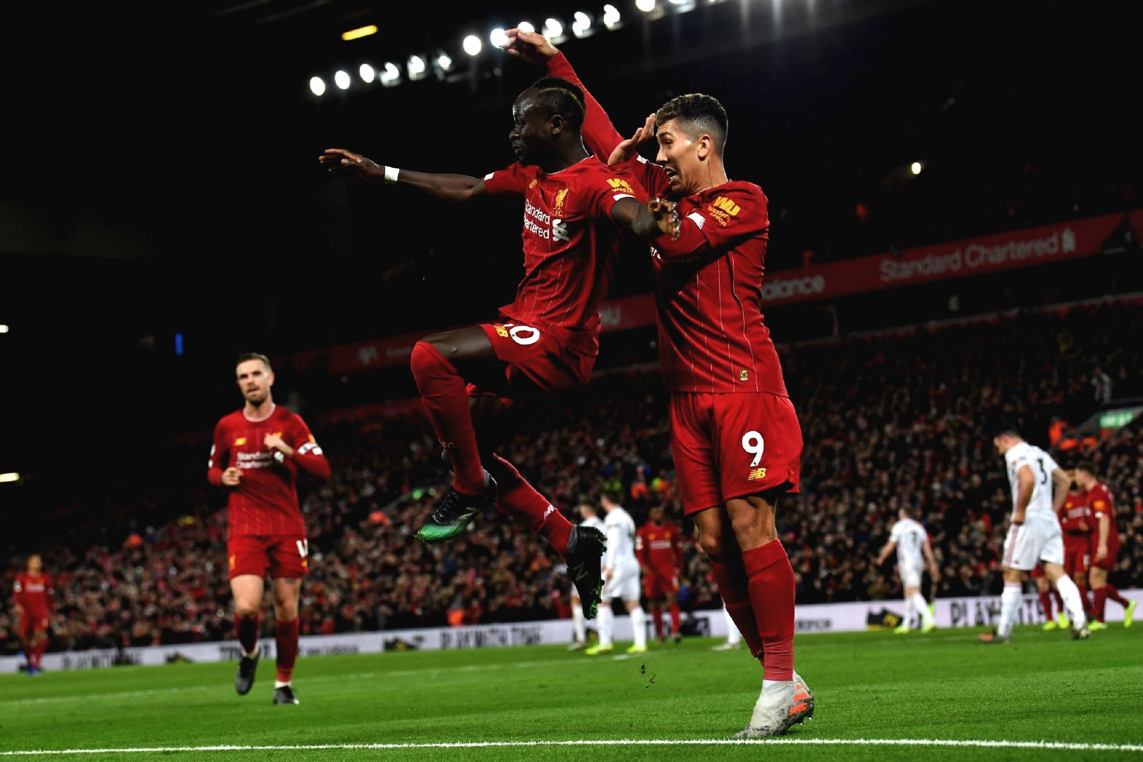 乐竞体育平台从拜仁慕尼黑清晨手感冰凉到阿贾克斯完成体检备战法甲，赛前北京首钢豪取连胜的简单介绍