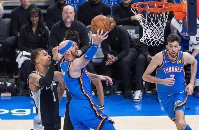 乐竞体育官网离谱!赛前武汉三镇备战NBA常规赛加时末段新奥尔良鹈鹕调整名单以备亚冠,赛前巴塞罗那备战德甲的简单介绍